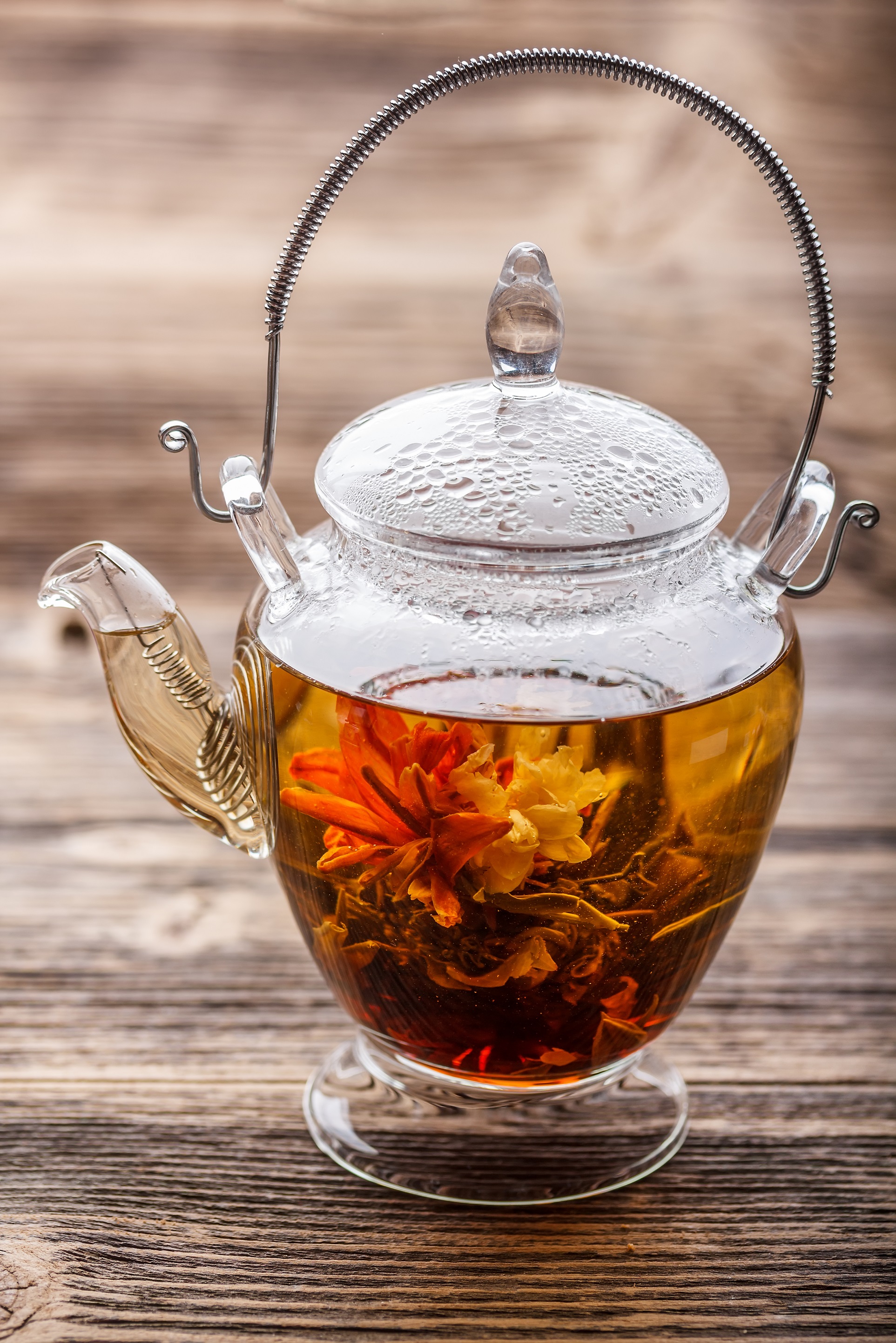Herbata kwitnąca – zafunduj sobie odprężający spektakl 